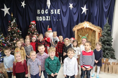 Spotkanie z Gwiazdorem w Przedszkolu 