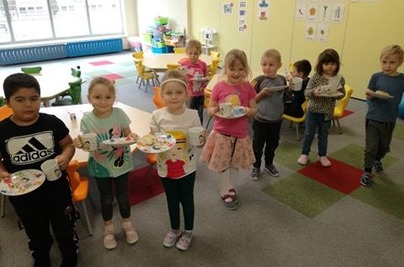Przedszkolaki dbają o porządek