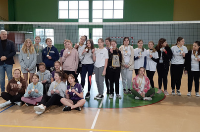 Mistrzostwa Gminy Krzywiń w piłce siatkowej dziewcząt rocznik 2008 i 2009.