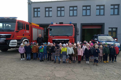 Wycieczka przedszkolaków do Krzywinia