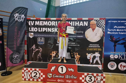 Sportowe sukcesy uczennicy Wiktorii z IV B 